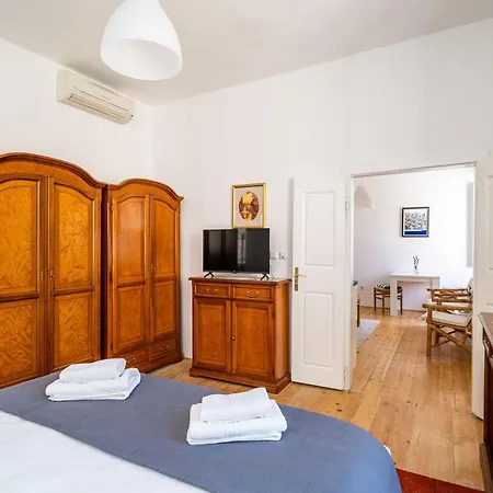 Laus Ii, Lovely Apartment In Old Town Ragusa Esterno foto