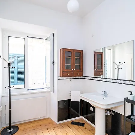Laus Ii, Lovely Apartment In Old Town Ragusa Esterno foto