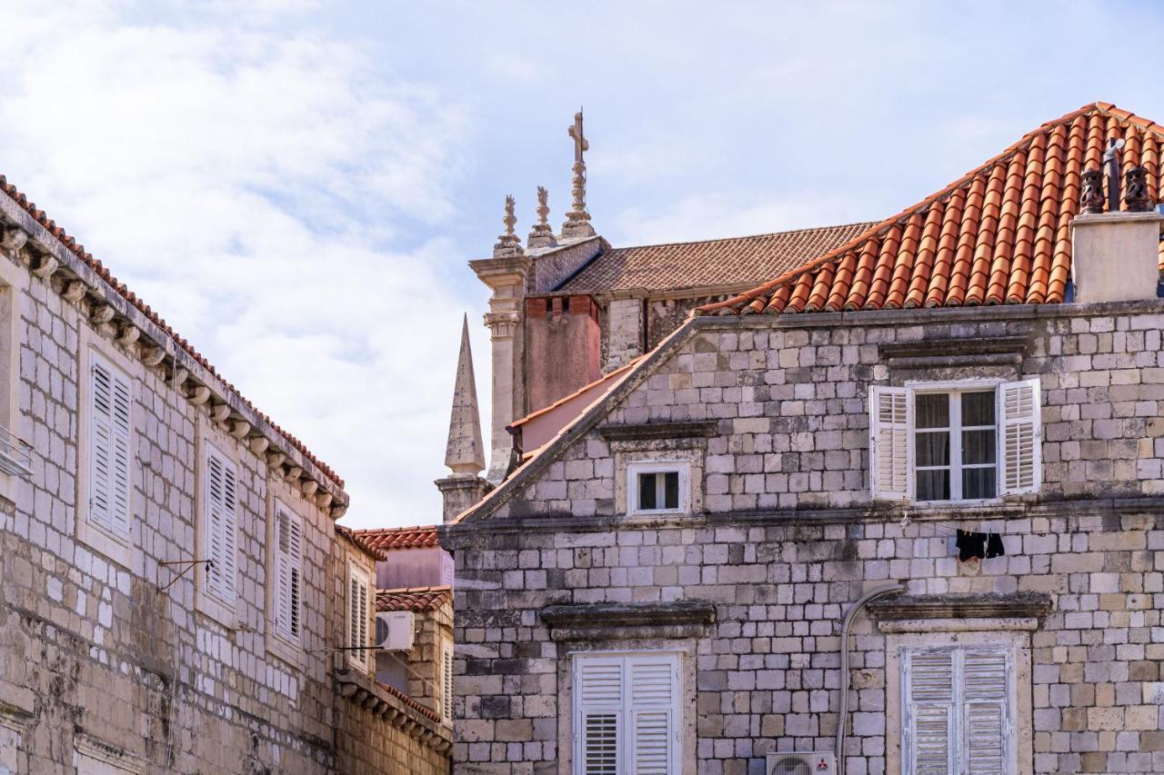 Laus Ii, Lovely In Old Town Dubrovnik